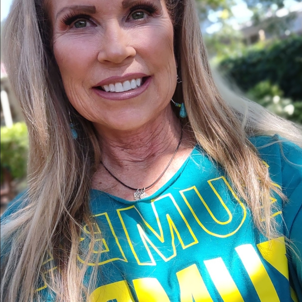 Zumba Turquoise Oversized Happiness in Motion box cut shirt. Size Spicy Small